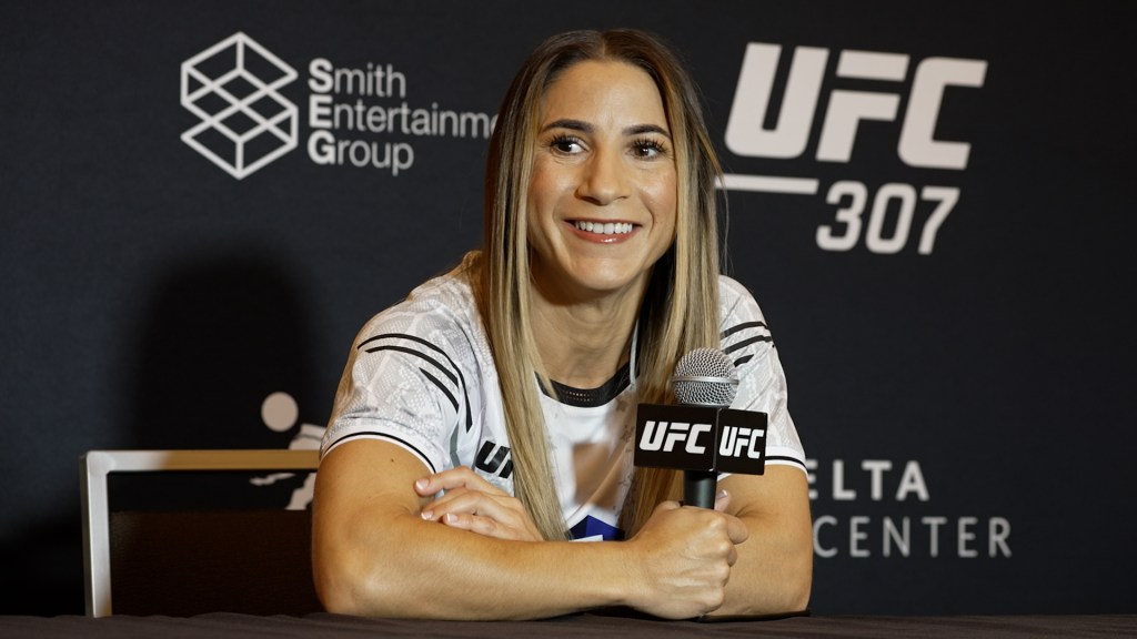 Inspired by Raquel, Tecia Pennington aims to make late UFC title run