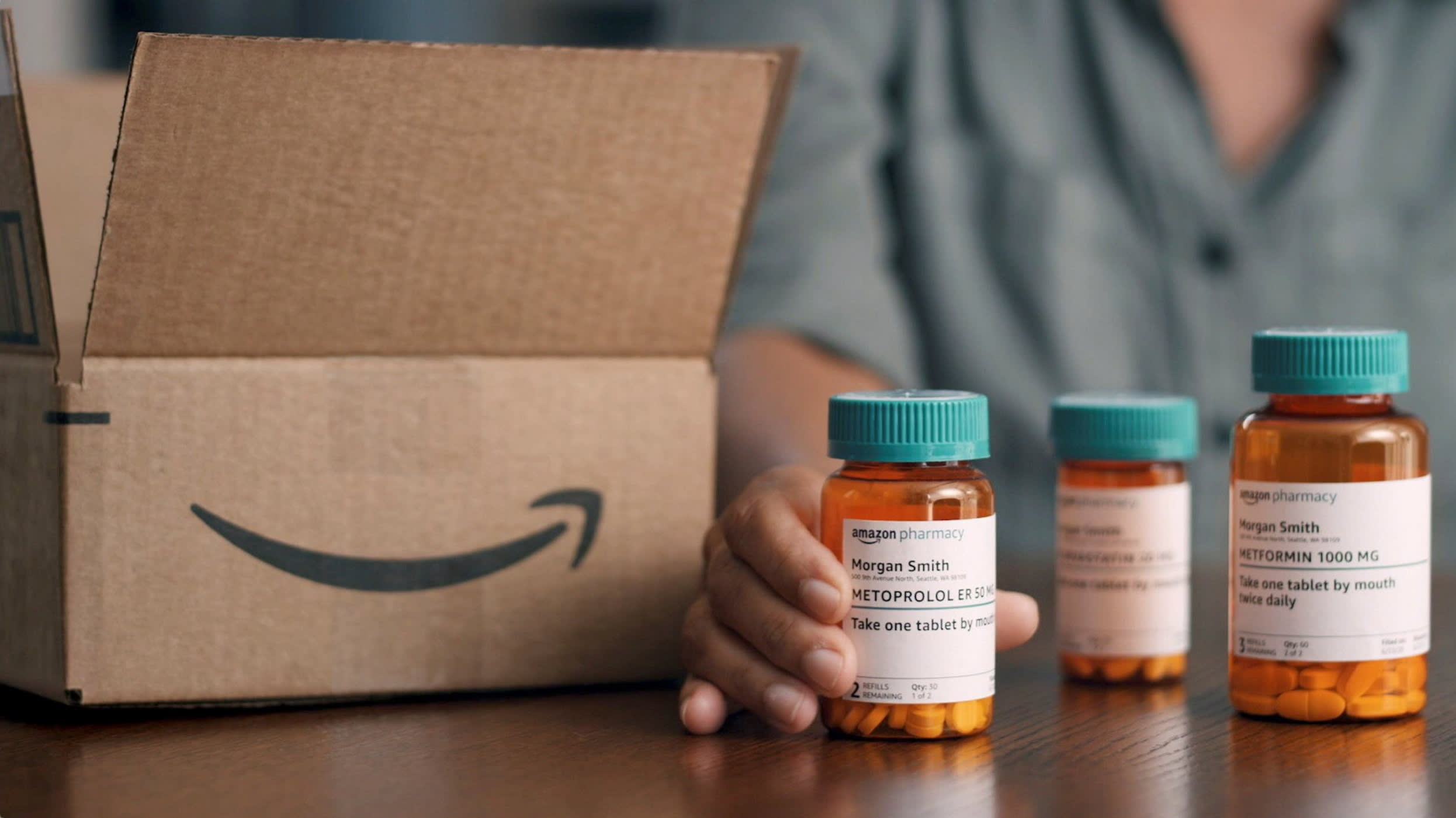 Walmart and Amazon take on US pharmacies in prescription delivery