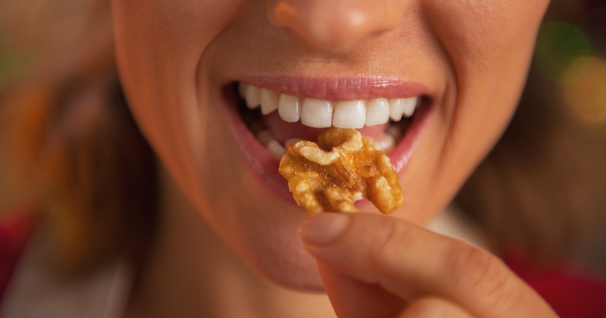 Want Radiant Skin? Here’s How Many Walnuts You Should Eat Each Day