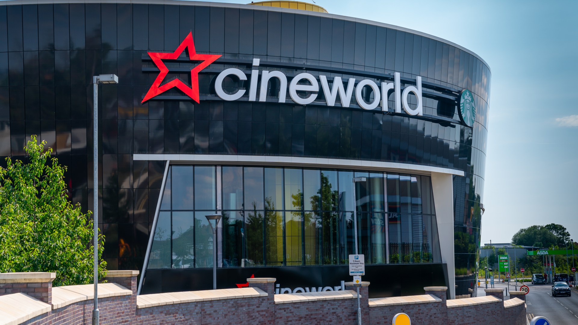 Major cinema chain to shut doors TOMORROW leaving fans devastated