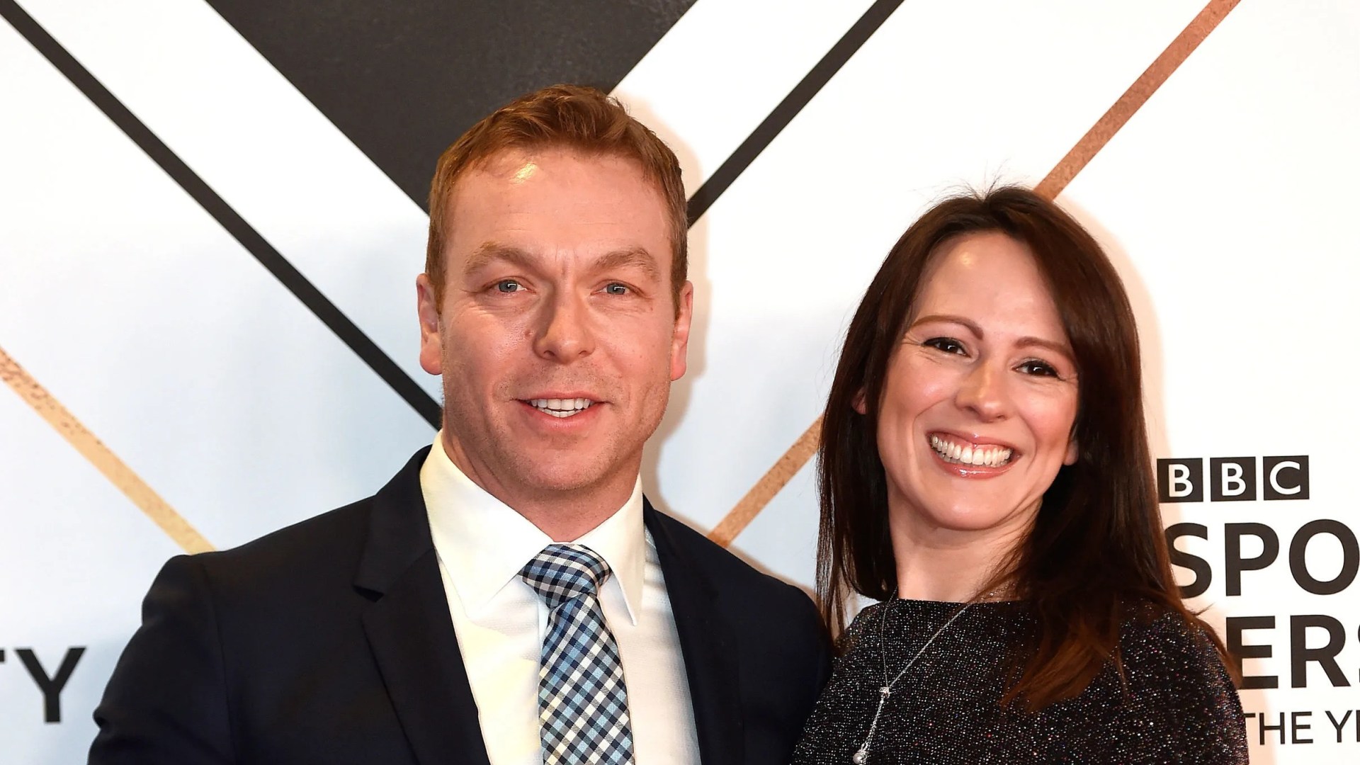 Who is Chris Hoy's wife Sarra Kemp and how many children do they have?