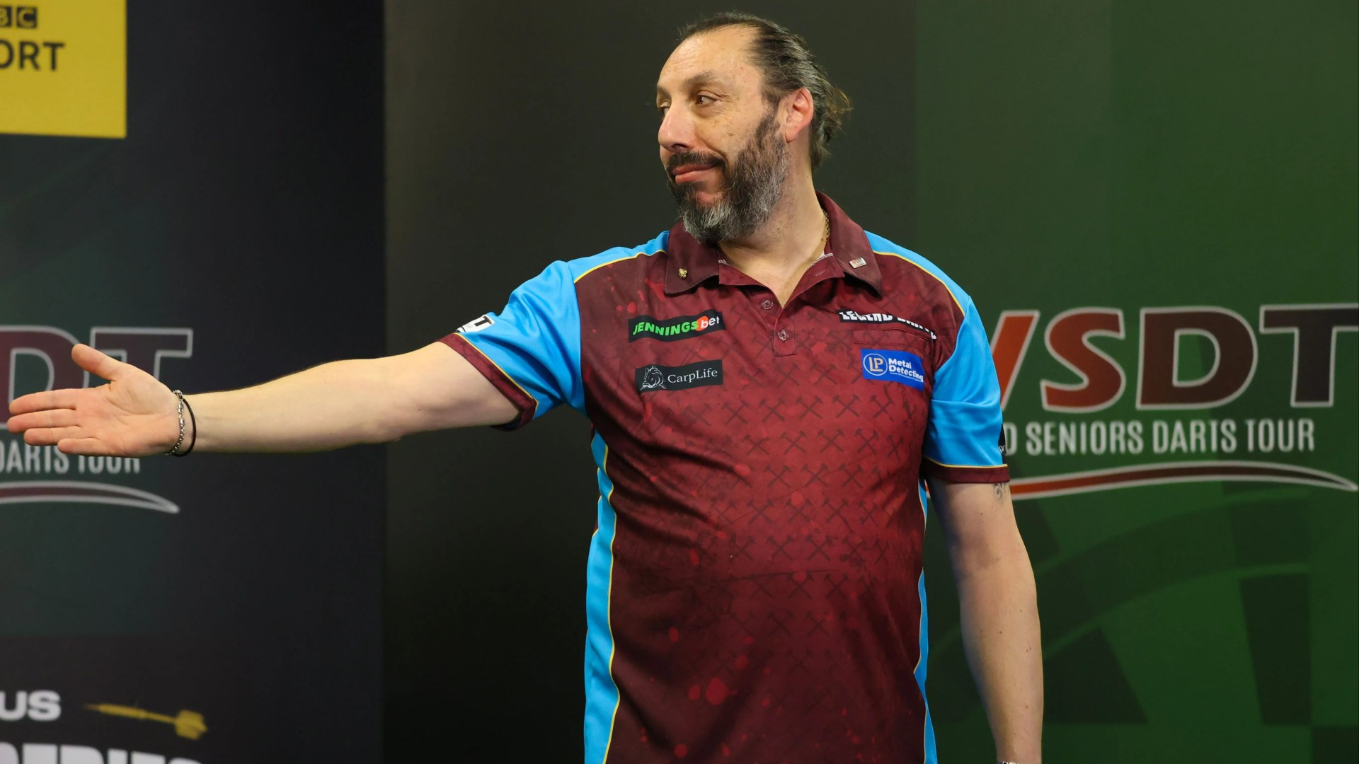 World Seniors Matchplay Darts LIVE RESULTS: Howson and Robertson through, Phil Taylor forced to WITHDRAW - updates