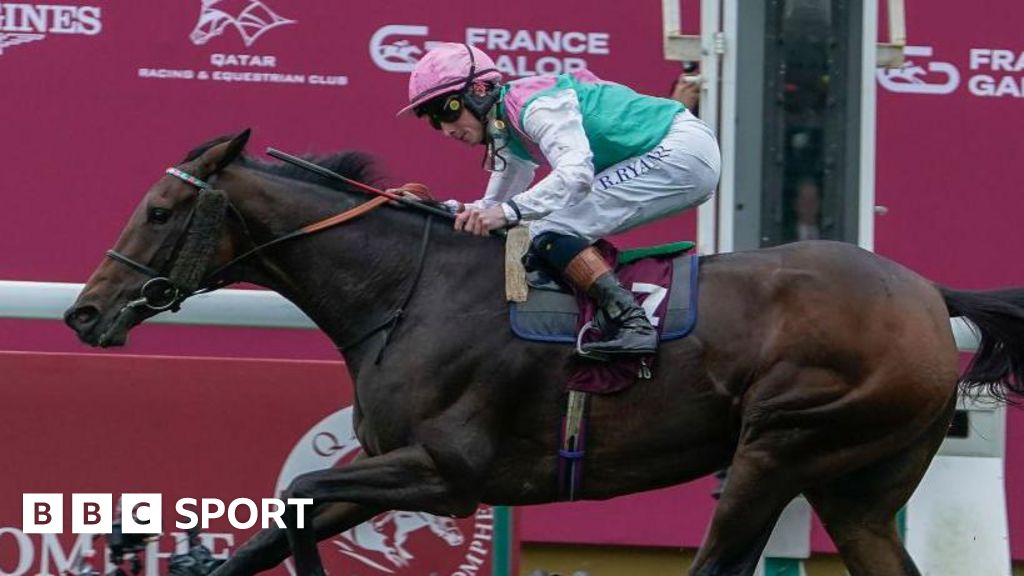 Prix de l'Arc de Triomphe: Bluestocking wins after being supplemented