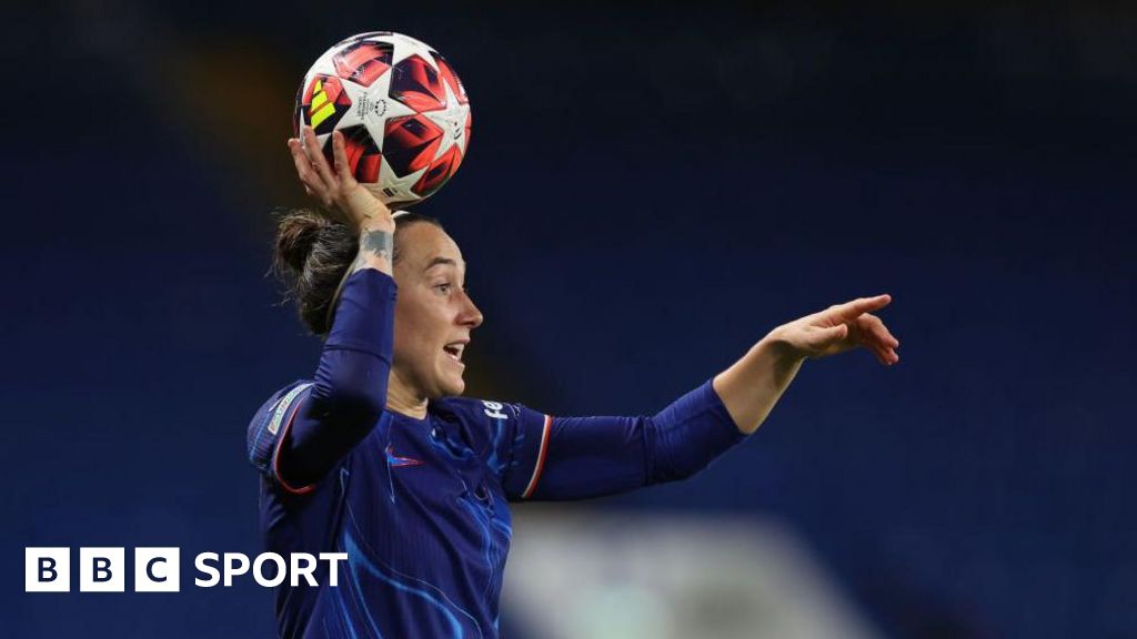 Chelsea 3-2 Real Madrid: Lucy Bronze says Blues 'won't win' Champions League 'playing like that'