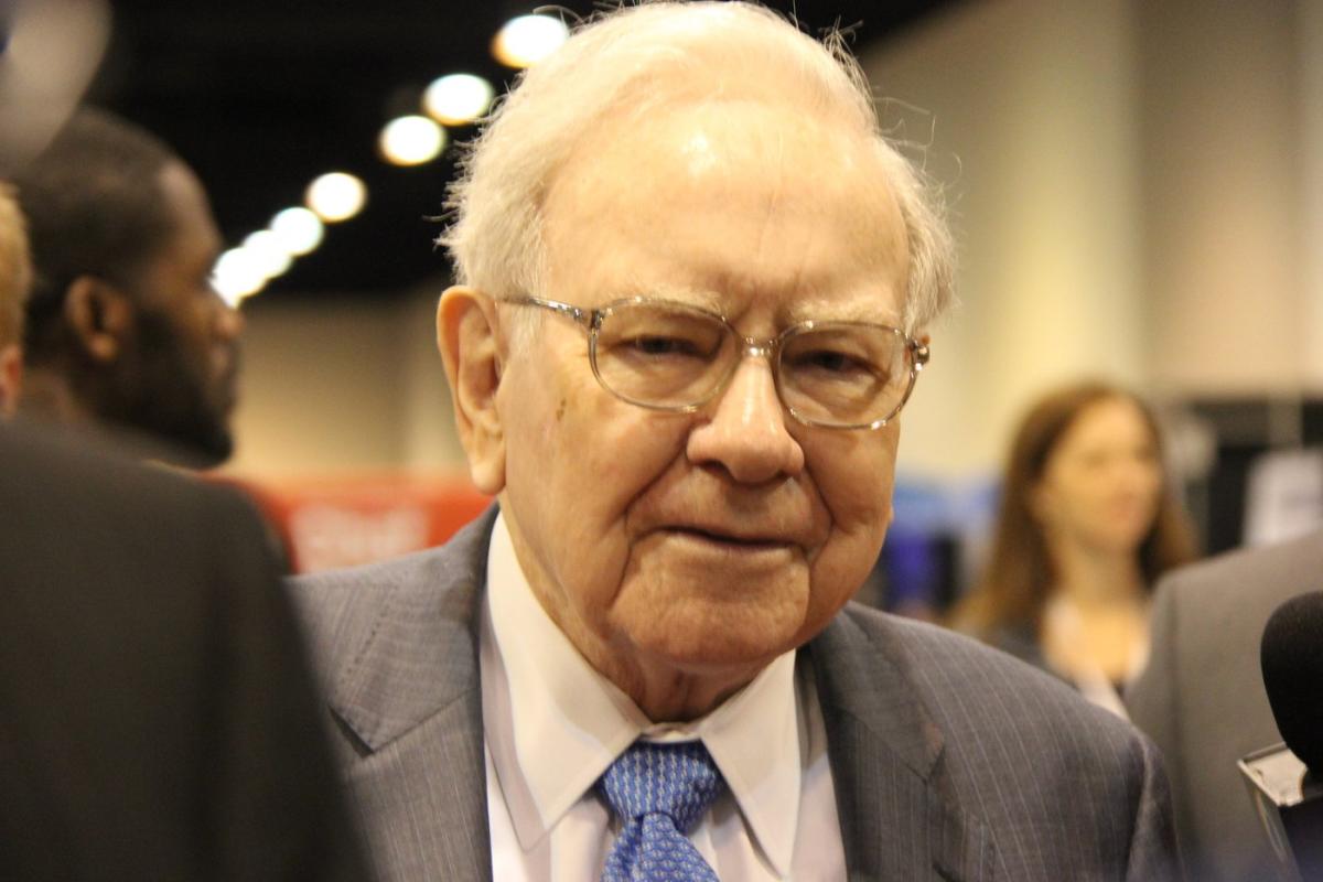 This Is the One Stock Warren Buffett Keeps Buying, Regardless of Valuation