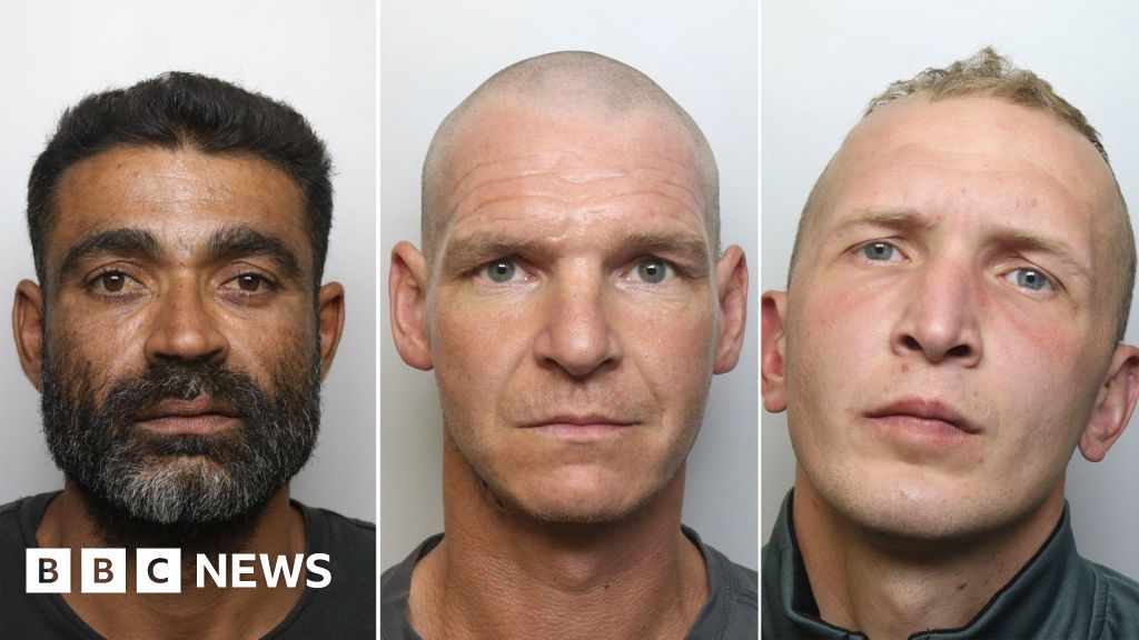 Three jailed for setting fire to bus in Leeds