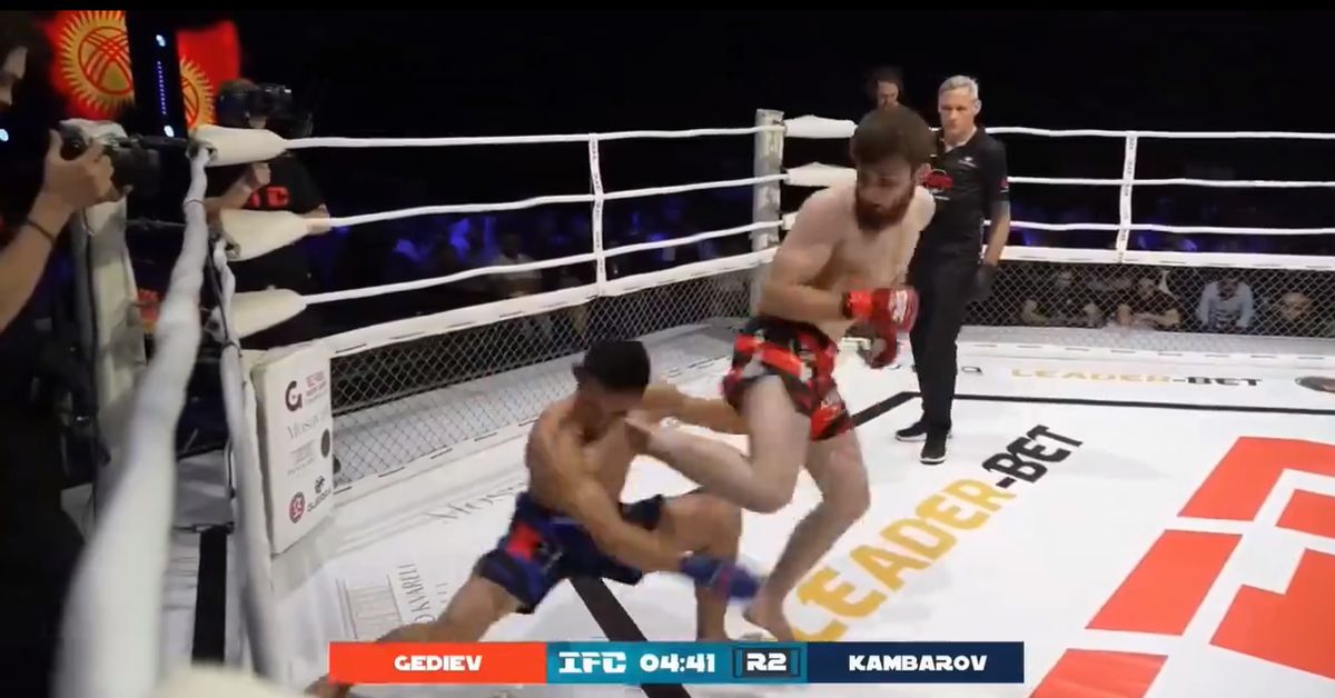 Missed Fists: Turpal Gediev demonstrates perfect takedown defense with spin kick to the face