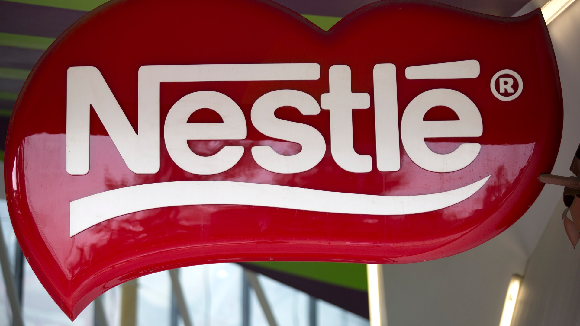 'Dream come true' Amazon shoppers flock to grab huge Nestle chocolate box with 69 chocolate bars at 29p each