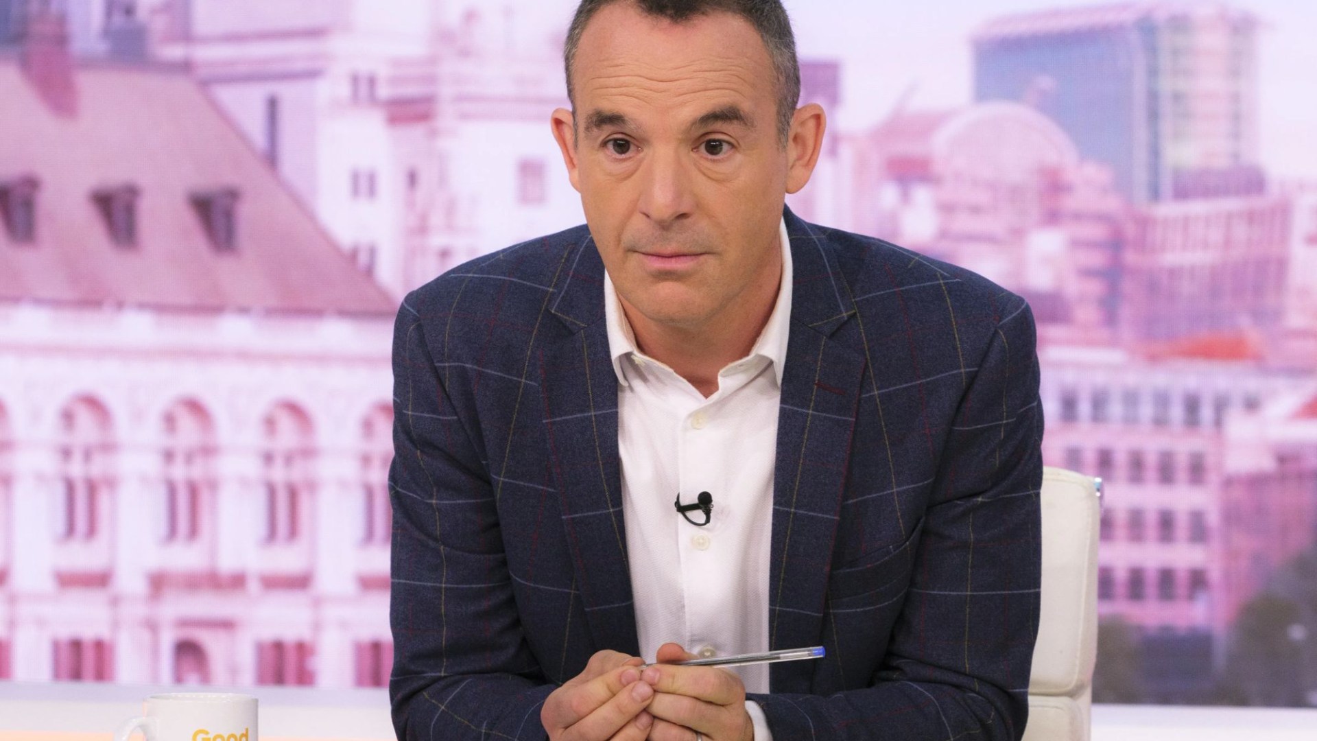 Martin Lewis issues warning to couples to 'act now' or could risk losing their home