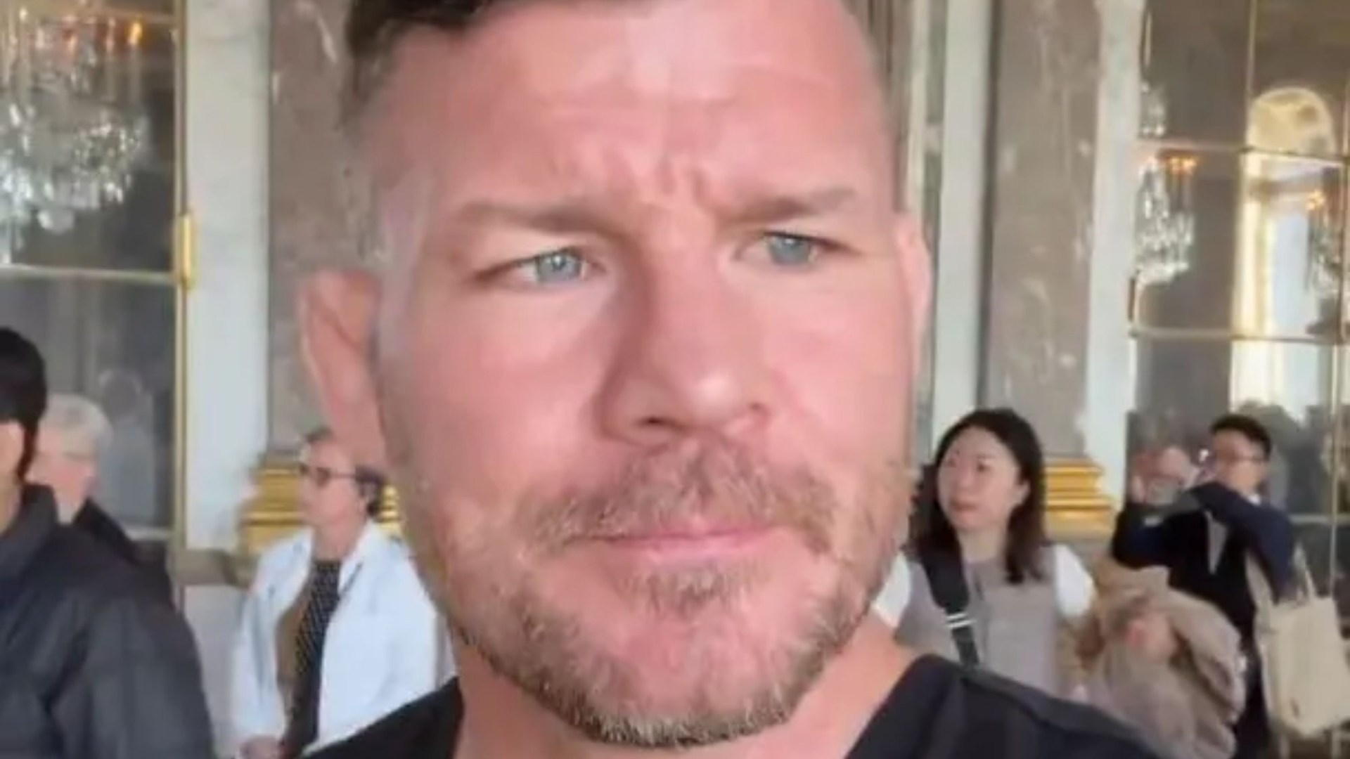 Brit UFC legend reveals moment 'little s**t' stole wife's bag before chasing criminal down and giving him 'kick up a**e'