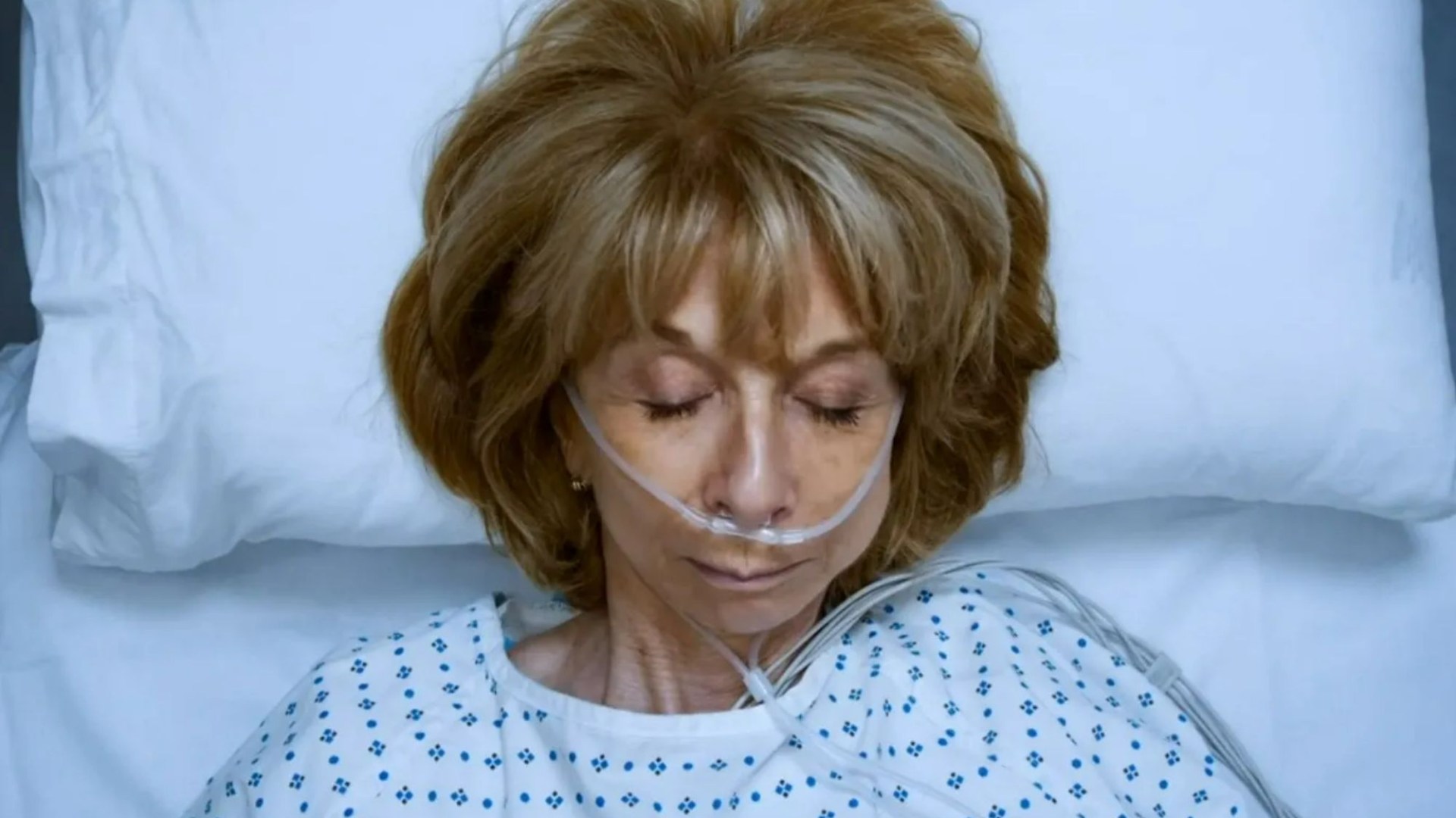 Coronation Street fans shocked as theme tune is halted in show first as Gail Platt's fate revealed after heart attack