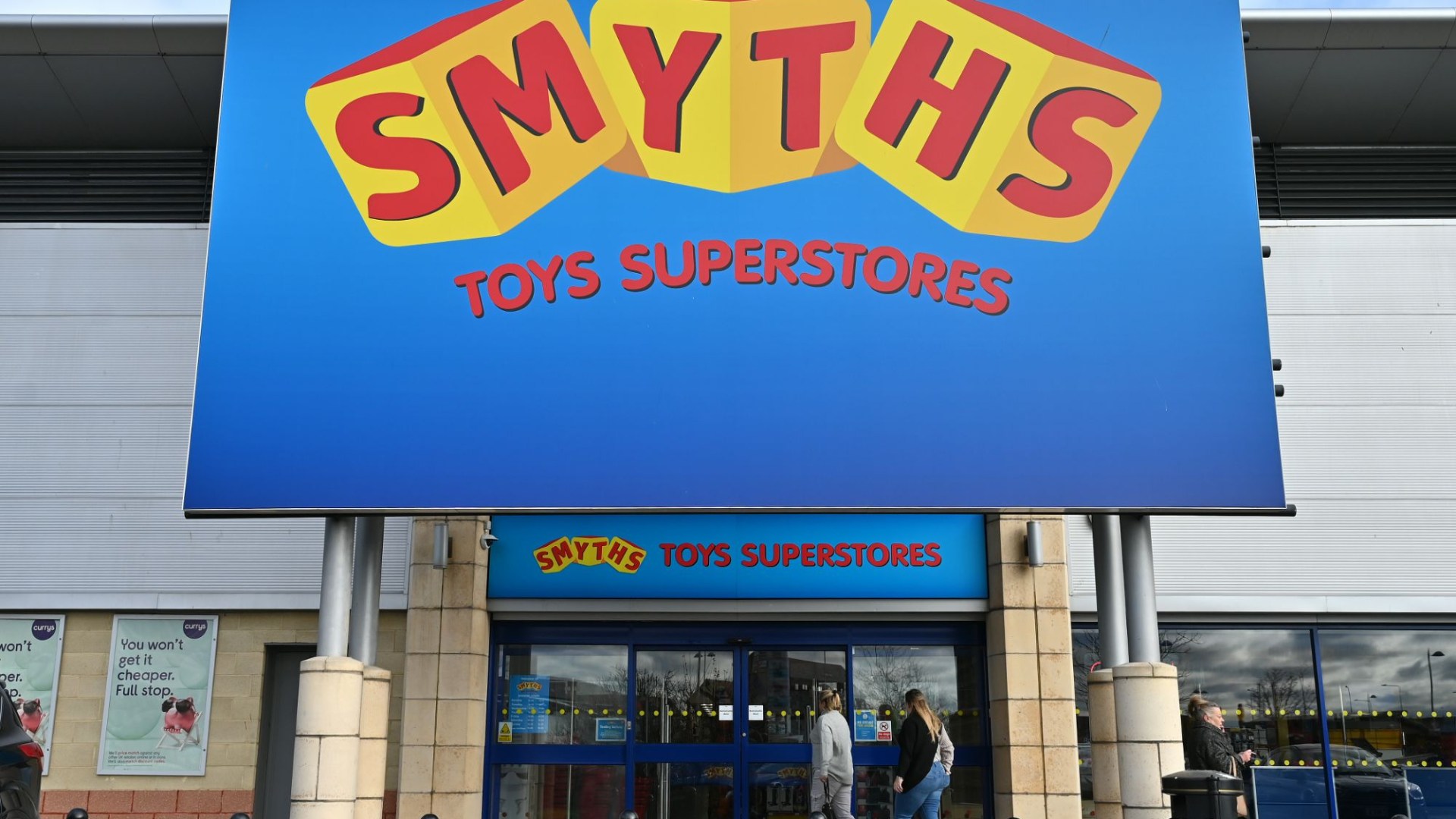 Smyths shoppers spot amazing discount code that helps parents get £10 off Christmas present