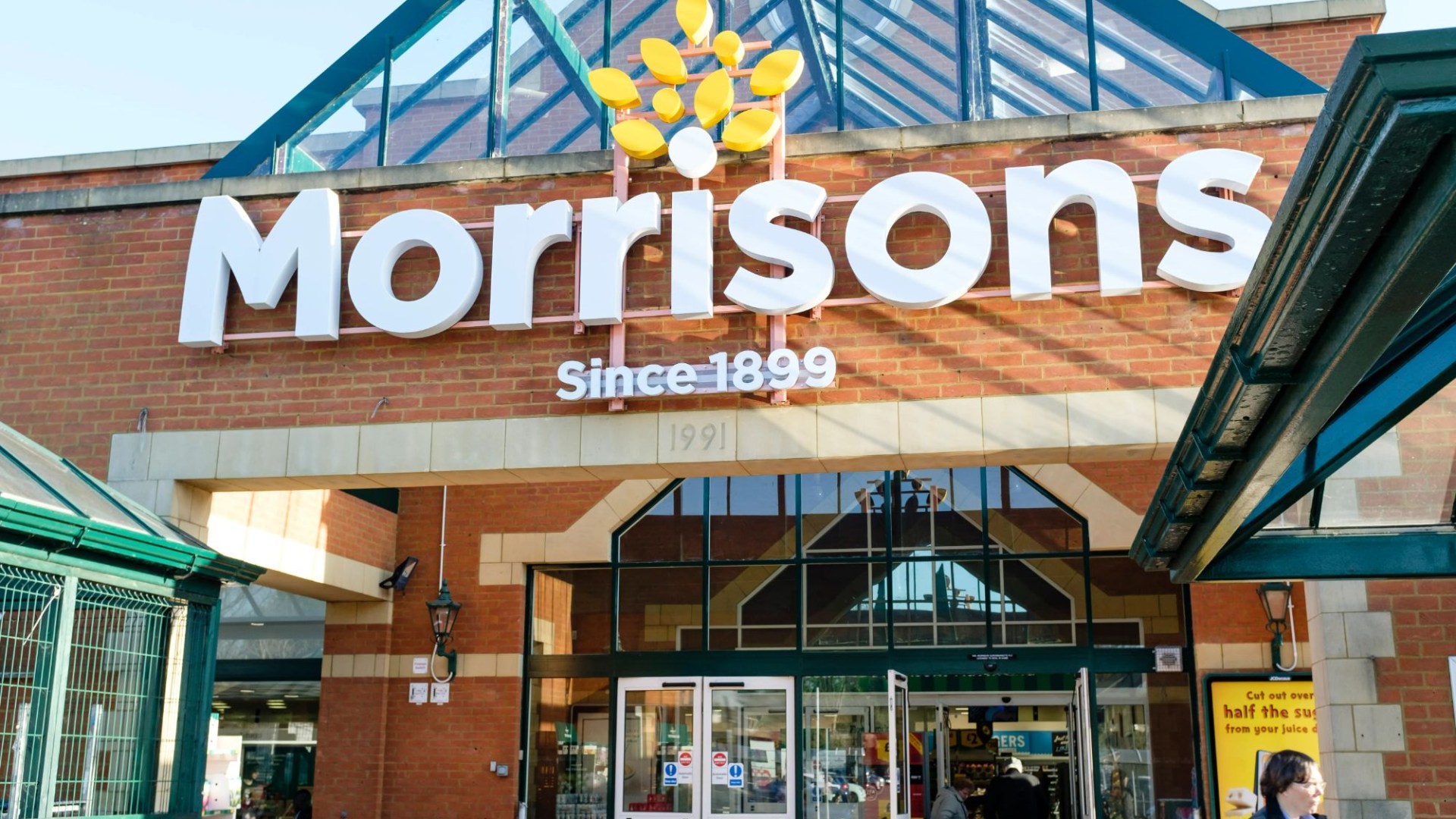 Morrisons shoppers rush to buy outdoor essential that's perfect for autumn nights reduced from £84 to just £10