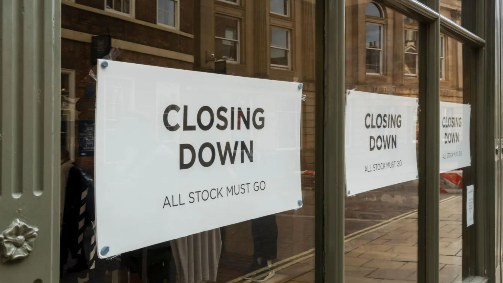 Much-loved music shop closes for good TODAY after 11 years as devastated shoppers cry ‘it will be missed’