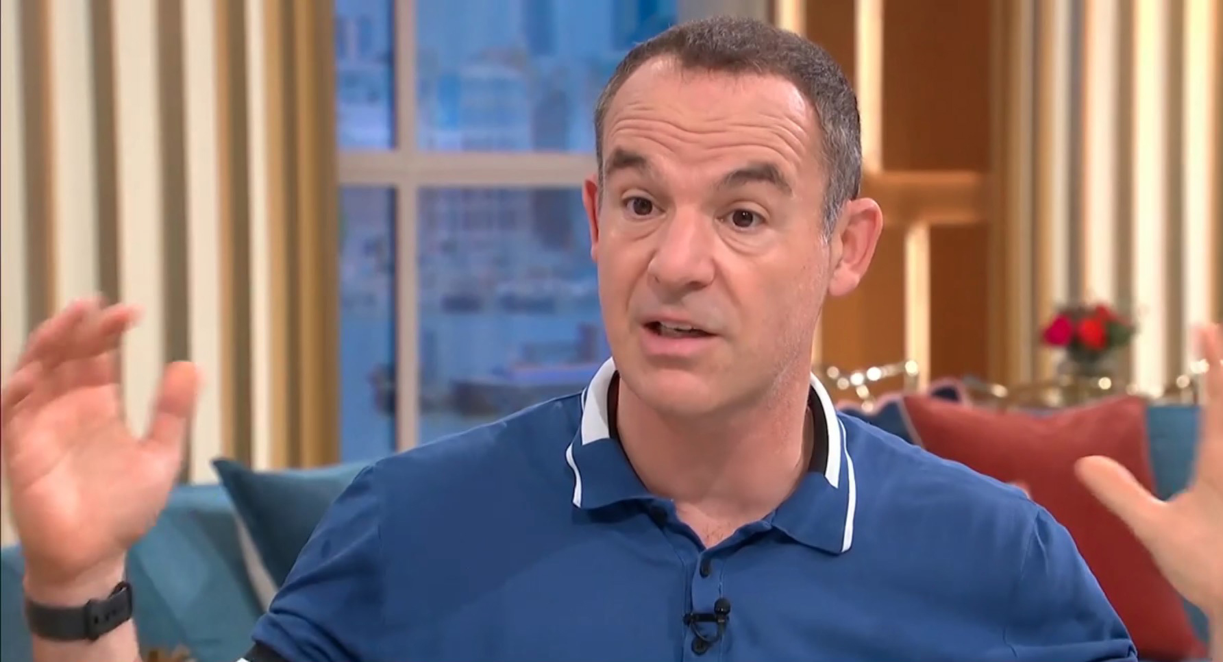 Martin Lewis reveals quick move that can net 2million couples £1,000 cheque in post before Christmas