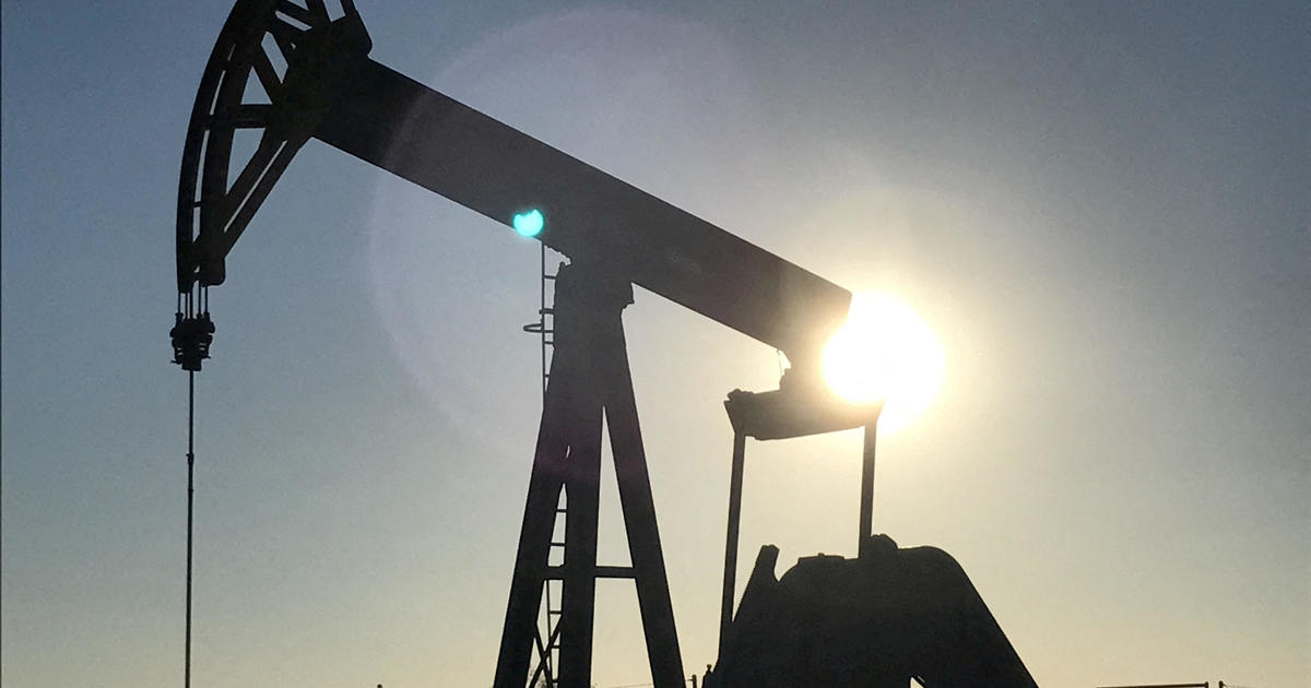 EPA to hit oil and gas companies with "methane fee" for drilling waste — but will it last?