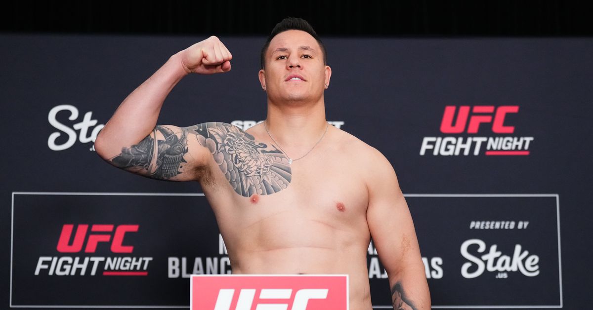 Jhonata Diniz rebooked to face Marcin Tybura at UFC 309 after Derrick Lewis withdrawal