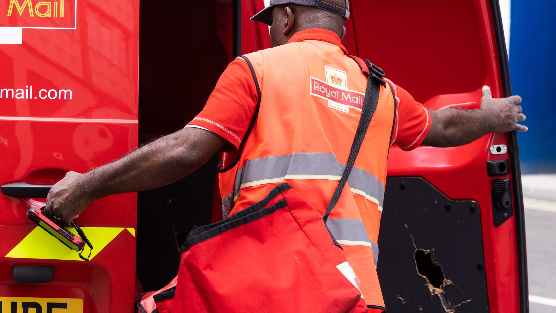 Royal Mail to make a major change to fees in days as shoppers could face Christmas surcharge