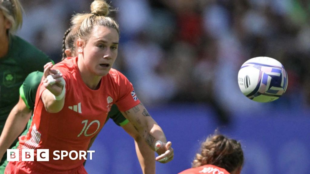 Megan Jones: Injury lay-off helped England centre deal with death of father