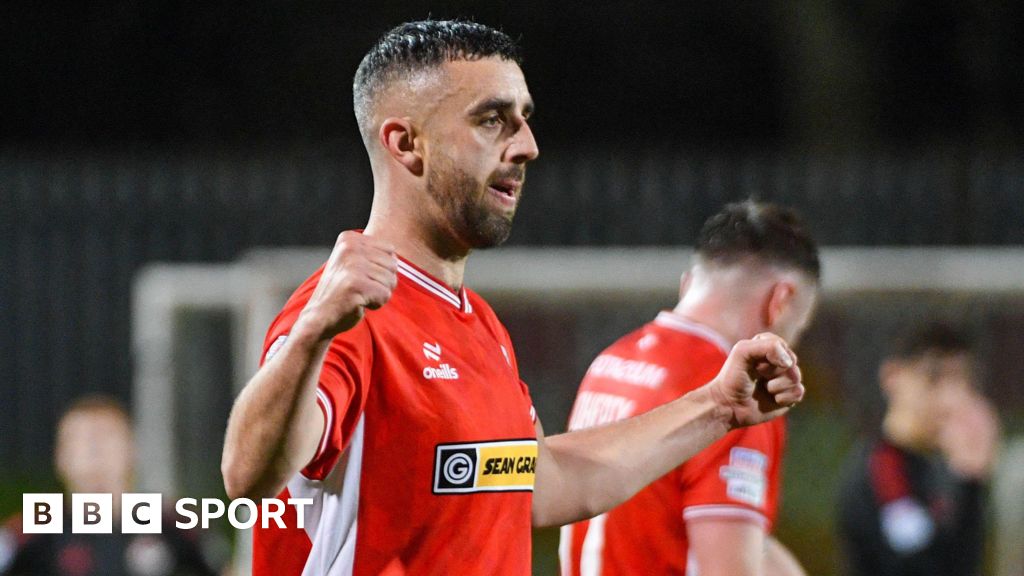 Irish Premiership: Cliftonville edge Crusaders as Portadown beat Ballymena