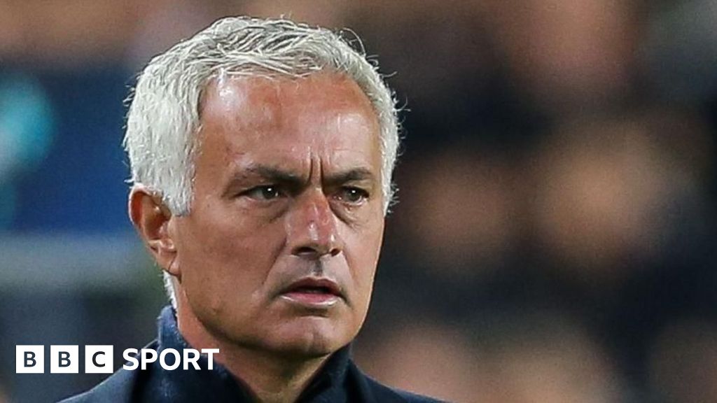 Jose Mourinho fined & banned for condemning match officials in Turkey