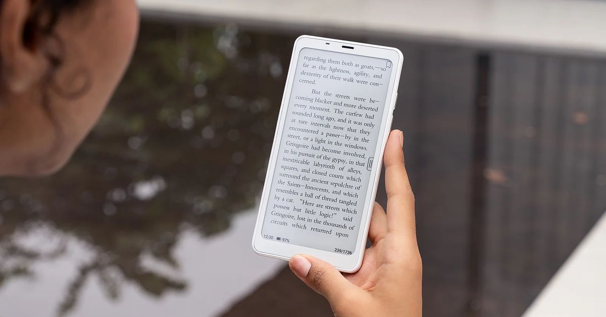 The Boox Palma e-reader is down to a new low price for Verge readers