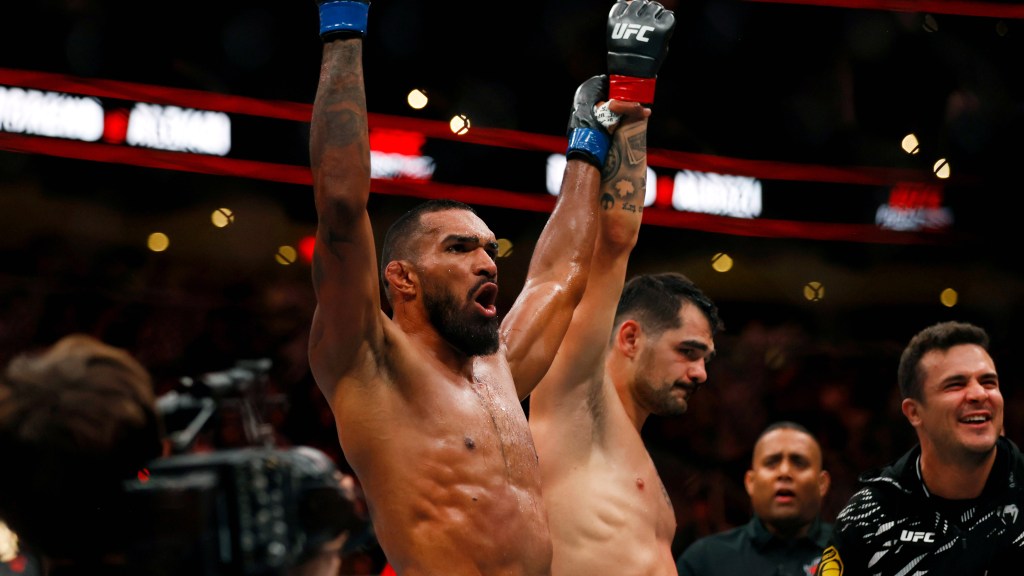 Brendson Ribeiro def. Caio Machado at UFC Edmonton: Best photos