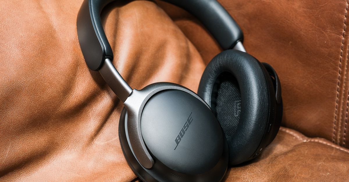 Bose is taking up to 40 percent off headphones ahead of Black Friday