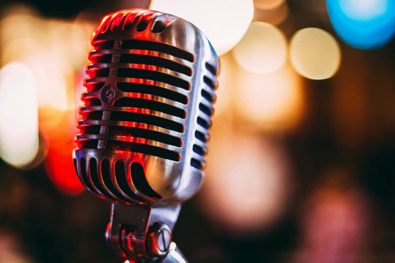 Microphone