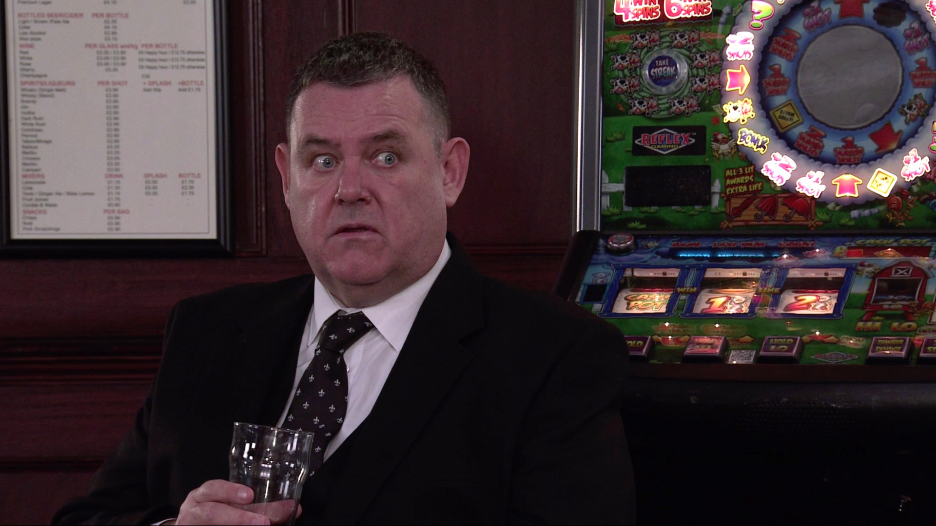 ‘Gutted’ Corrie star reveals he’s been conned out of hundreds of pounds in targeted scam as fans flood him with support