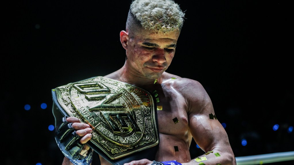 Fabricio Andrade set for first title defense in January