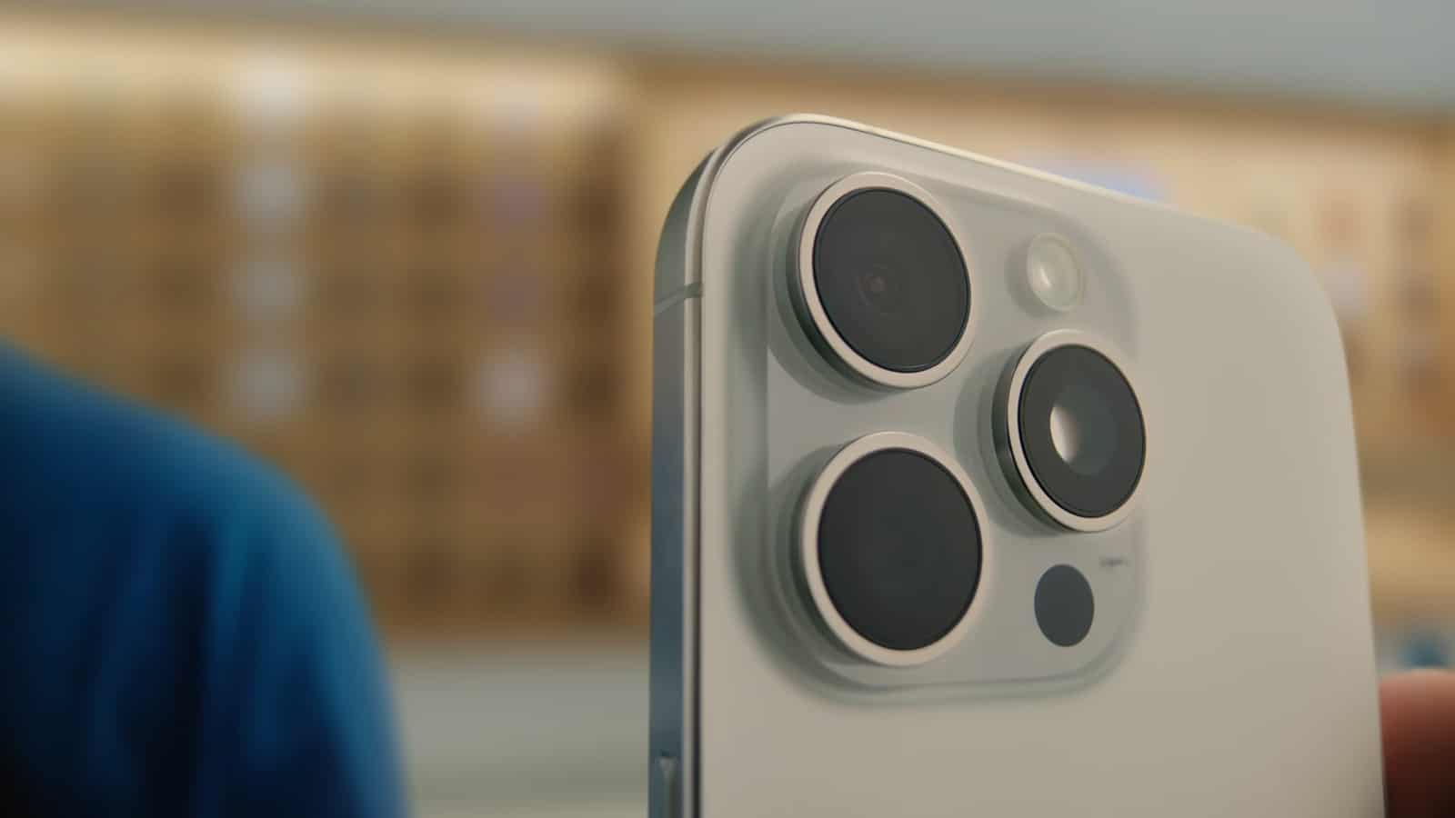 iPhone 18 primary camera to have variable aperture, claims rumor