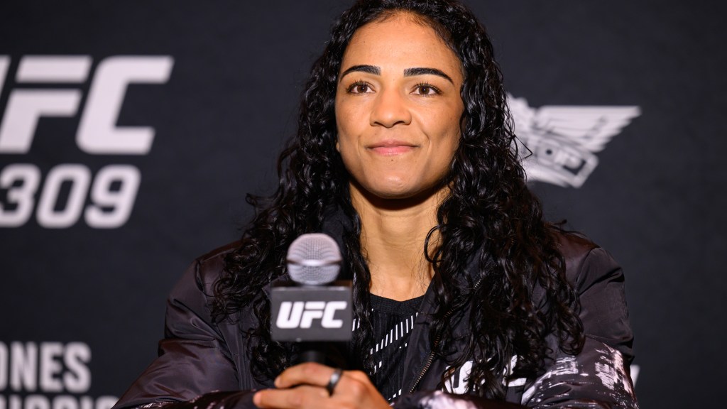 Viviane Araujo planning ‘heavy artillery’ for Karine Silva at UFC 309