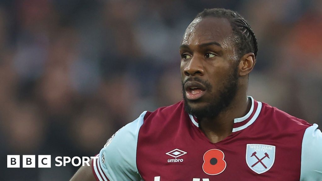 Michail Antonio: West Ham striker has surgery on lower limb fracture