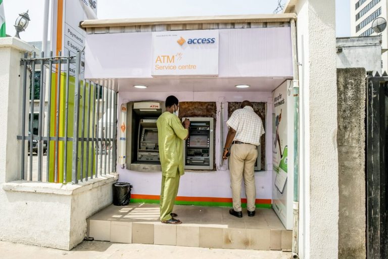 Nigeria’s Biggest Bank Raises $228 Million in Rights Offer