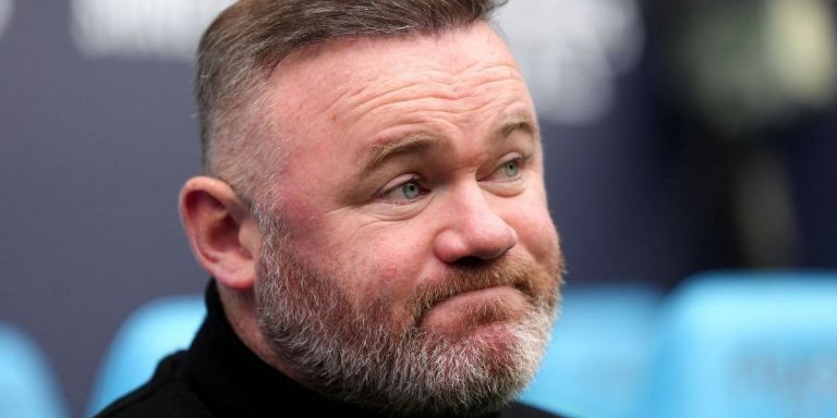 Wayne Rooney releases statement after Plymouth boss filmed entering Devon flat with mystery woman