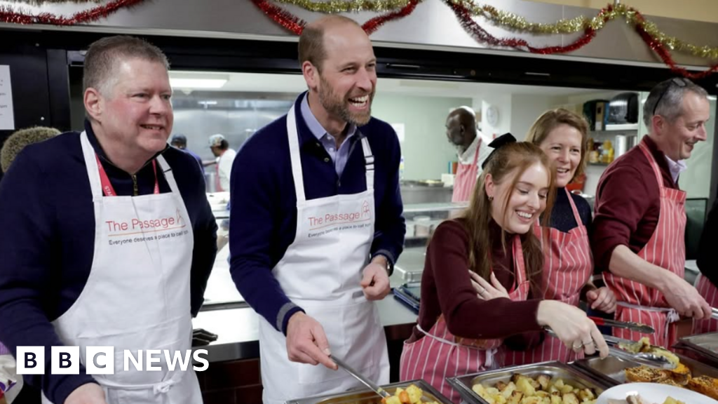 Prince William serves Christmas lunch at shelter he visited with Diana