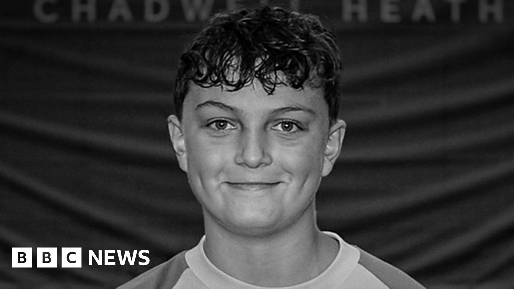 West Ham goalkeeper 15, dies after cancer diagnosis