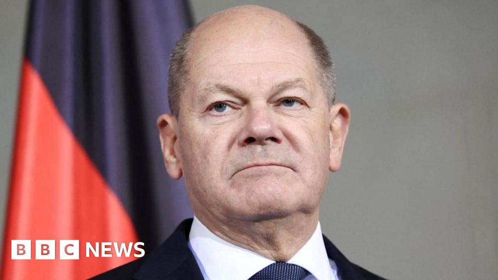 Chancellor Olaf Scholz loses vote of confidence