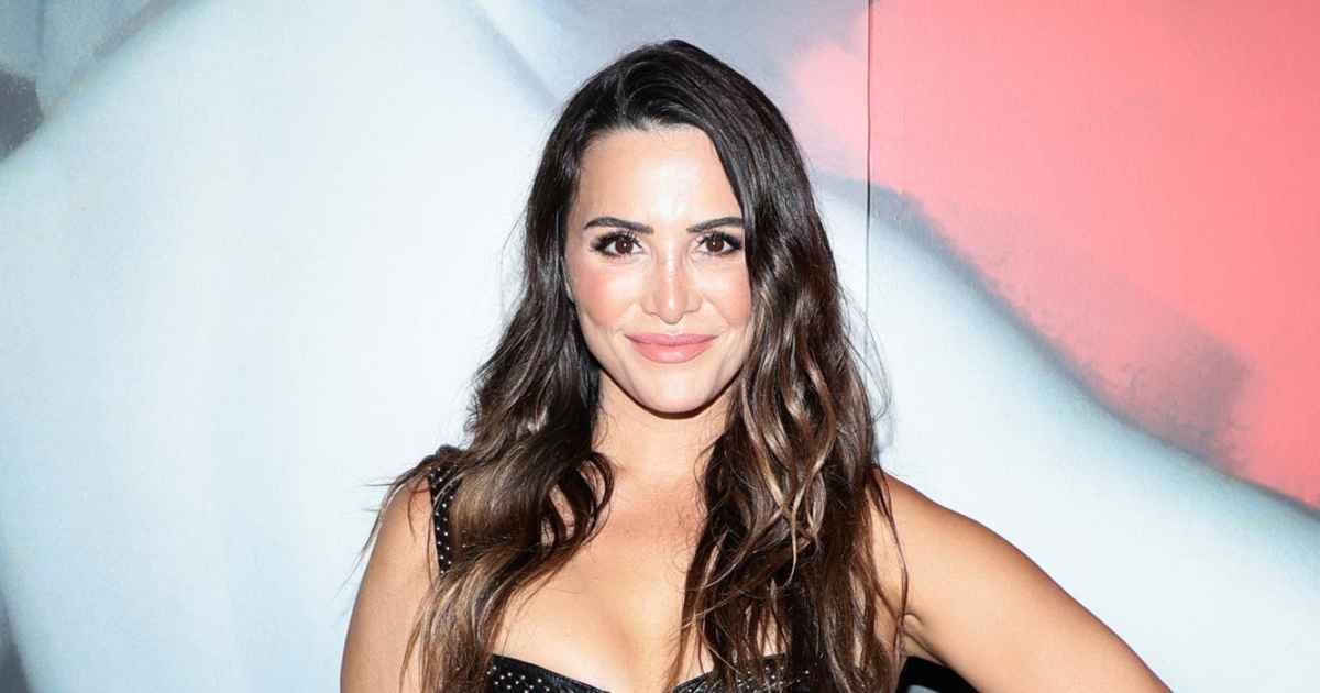 Bachelorette’s Andi Dorfman Details 28-Hour Labor With Baby Girl