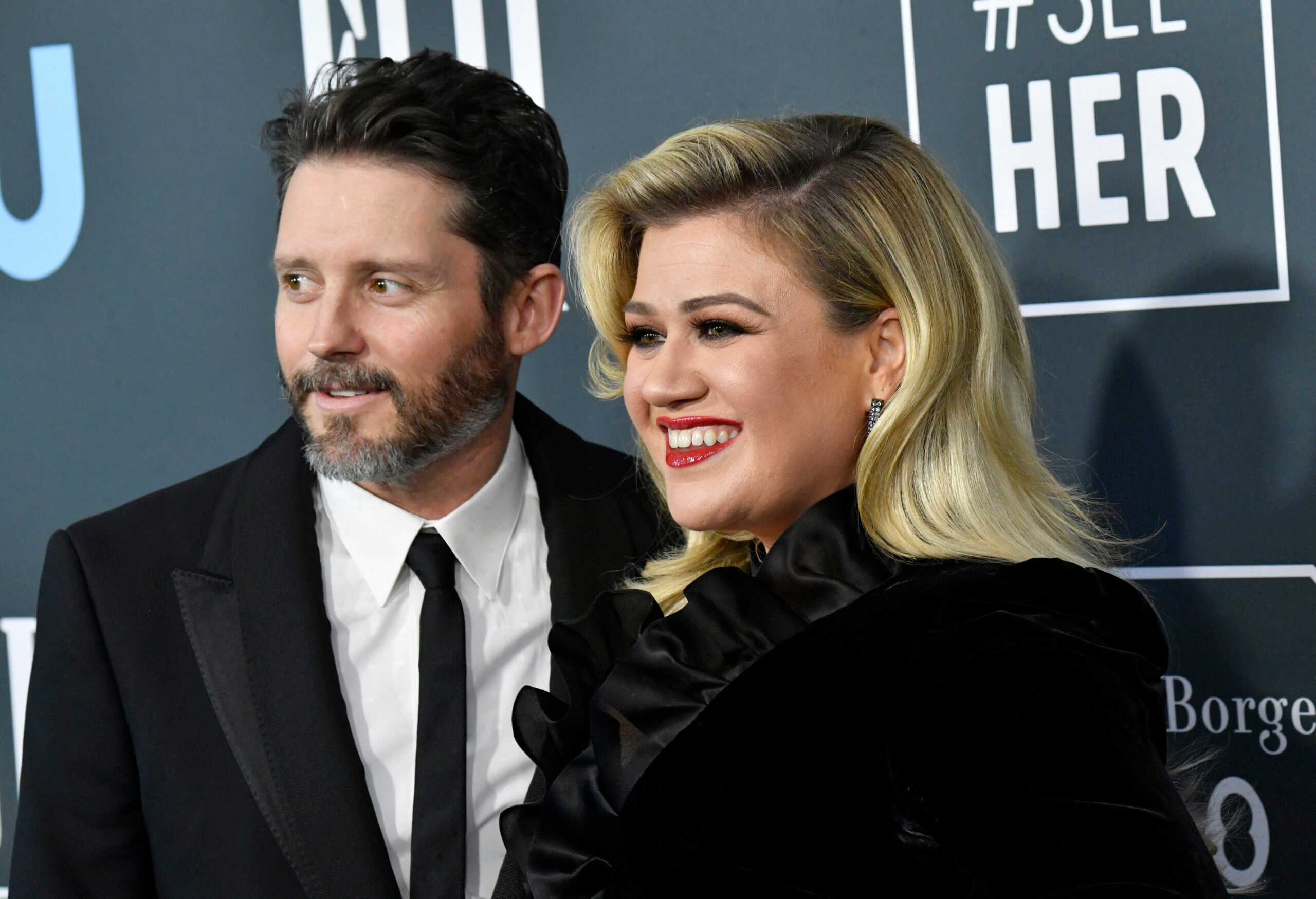 Kelly Clarkson Hurls Clear Shade at Ex-Husband in New Music Teaser