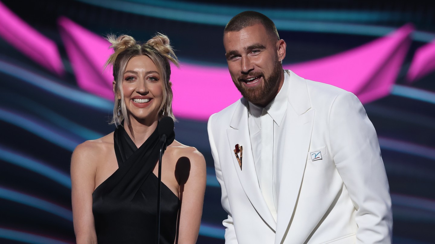 Heidi Gardner Campaigned Lorne Michaels for Travis Kelce to Host 'SNL'