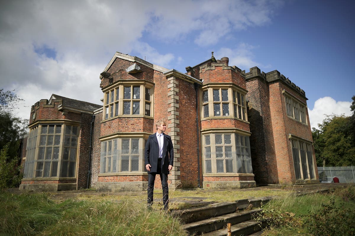 Hopwood DePree: Hollywood star who moved to UK to restore ancestral family manor embroiled in row with Rochdale council