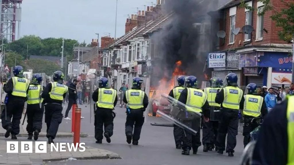 Two-tier policing 'nonsense', Cleveland Police chief tells riot probe MPs