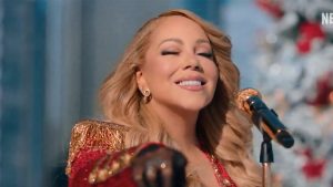 Mariah Carey Treats NFL Fans To Holiday Classic For Netflix’s Christmas Gameday