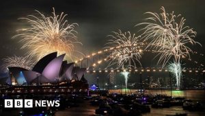 Watch: New Zealand and Australia celebrate the start of a new year