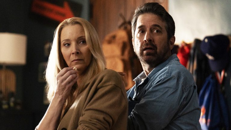 The Dark Lisa Kudrow & Ray Romano Comedy Series Blowing Up Netflix’s Top Charts