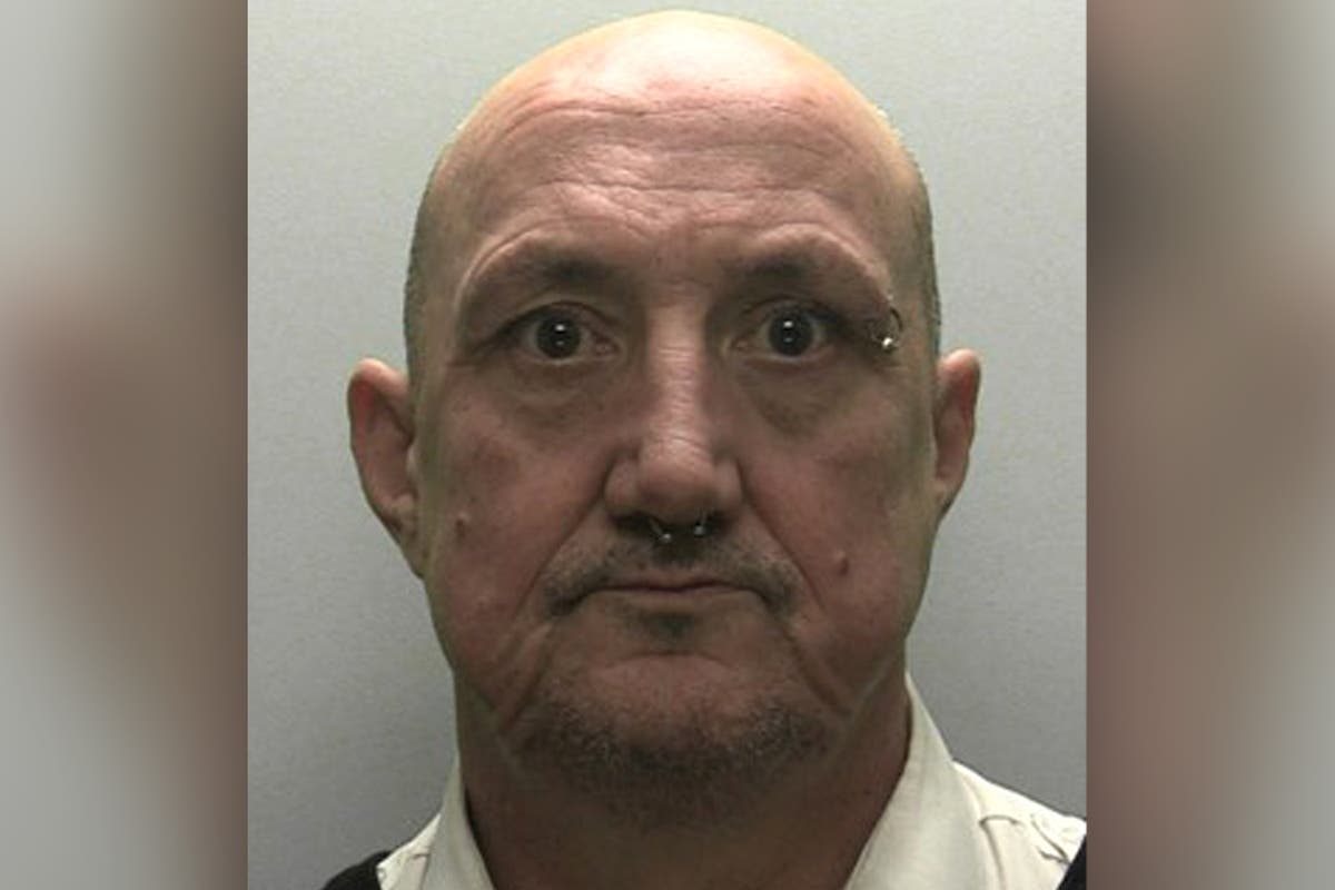 Bus driver who was reading peice of paper behind the wheel jailed over fatal collision