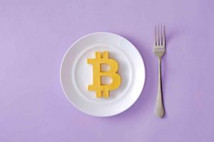 pay for food with bitcoin