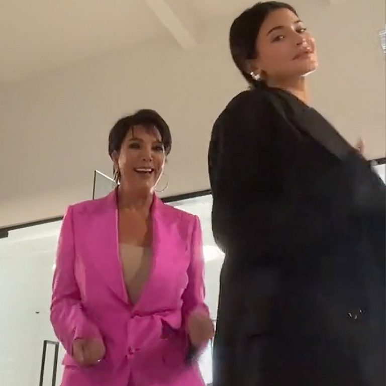 Kylie Jenner’s Custom Christmas Gift for Mom Kris Jenner Revealed